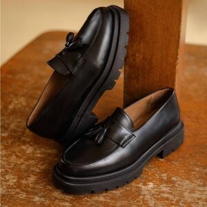 Bobbie’s Black Leather Lug Sole Loafers